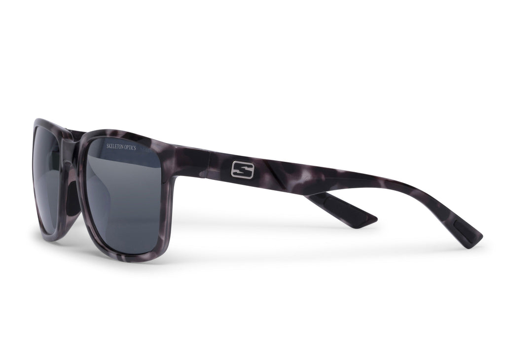 Lindsey sunglasses in lunar shadow tortoise pattern, lens detail
