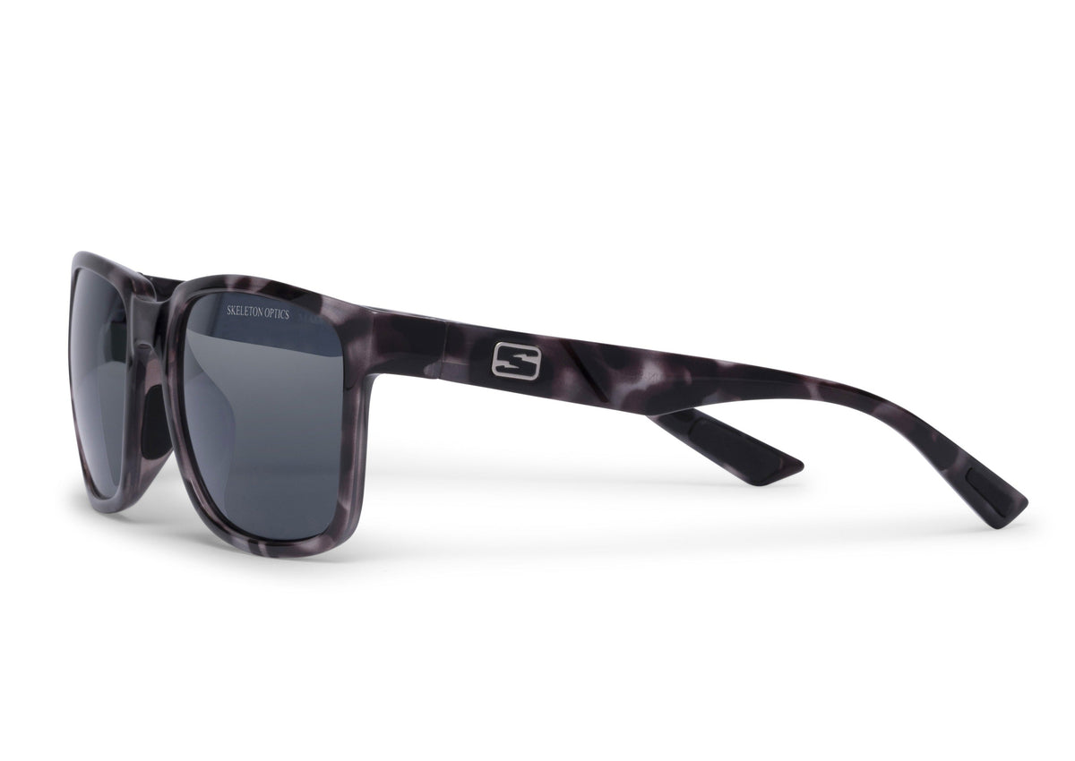 Lindsey sunglasses in lunar shadow tortoise pattern, lens detail