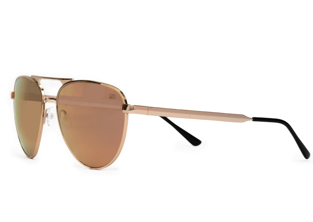 Aviator sunglasses in rose gold with pink lens, lens detail